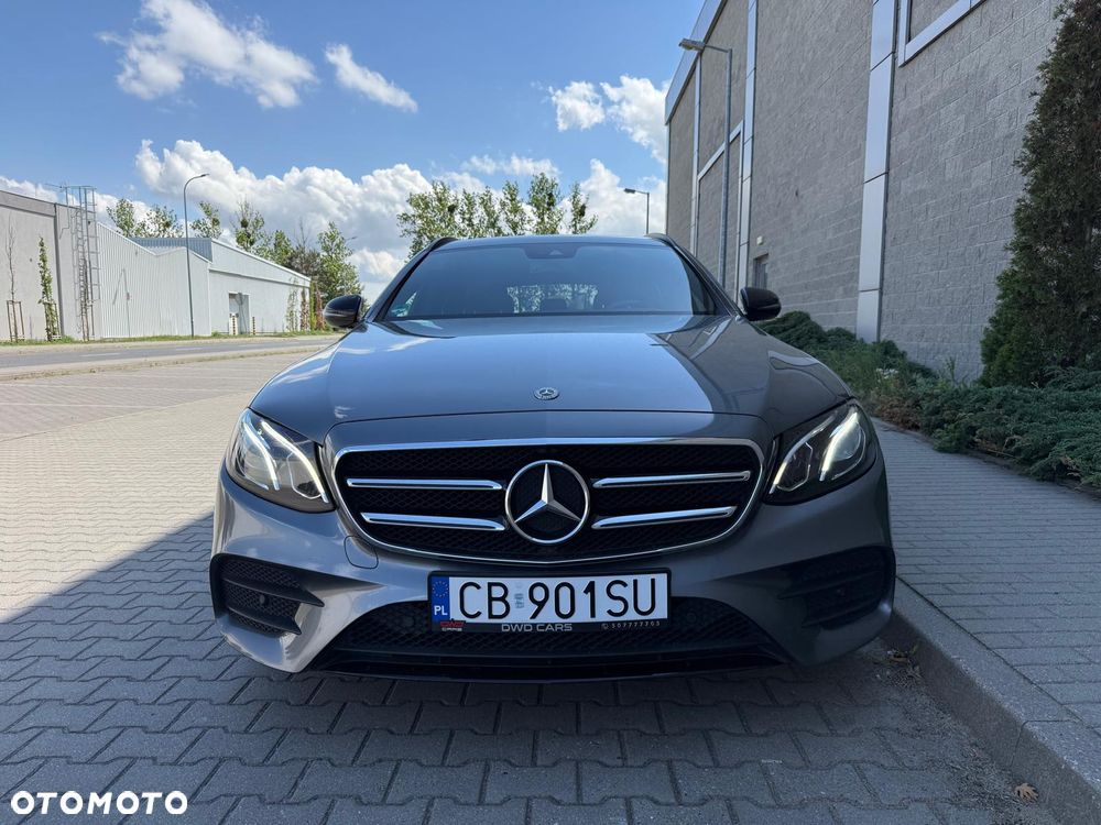 Mercedes-Benz Klasa E - 33