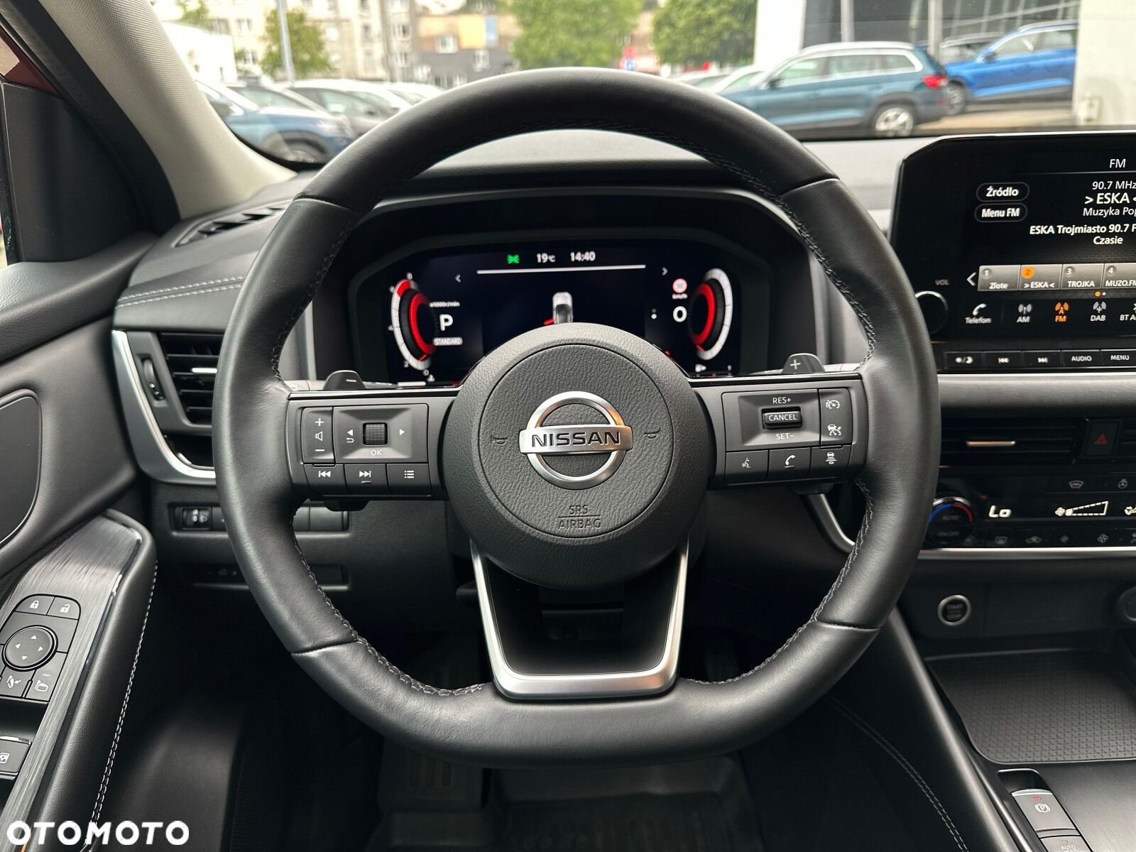 Nissan Qashqai 1.3 DIG-T N-Connecta DCT - 19