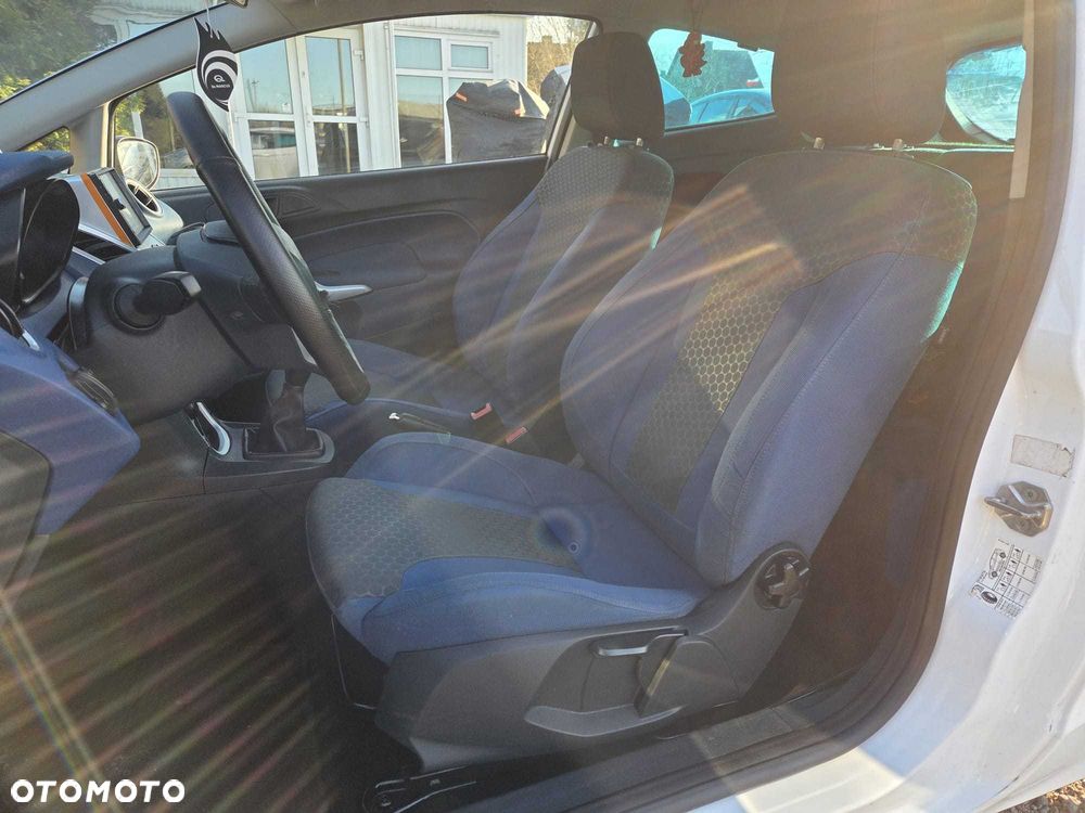 Ford Fiesta - 8
