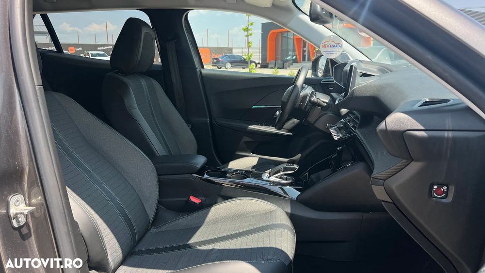 Peugeot 2008 PureTech 130 EAT8 Allure - 9