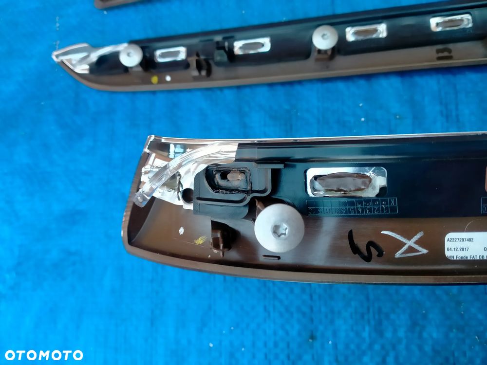 Mercedes W222 Lift Long Dekor Dekory Listwy Konsoli Drzwi Podświetlane 2018r - 15