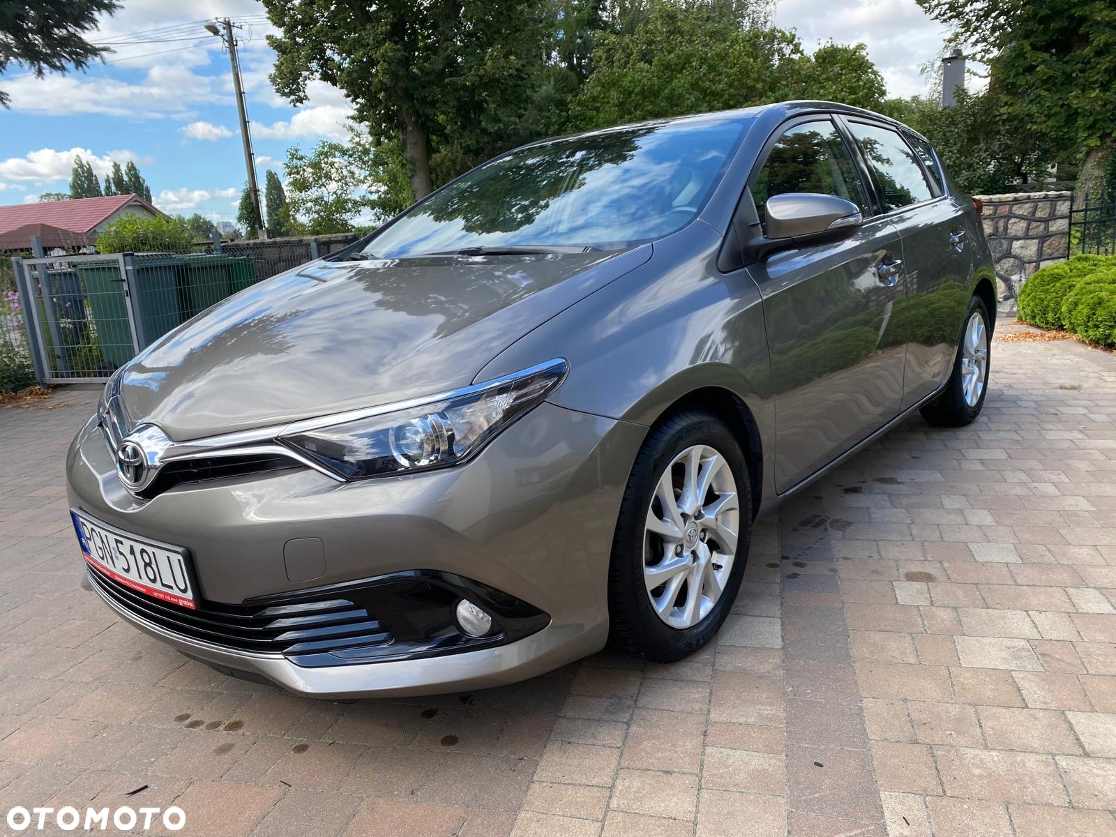 Toyota Auris 1.2 T Premium - 2
