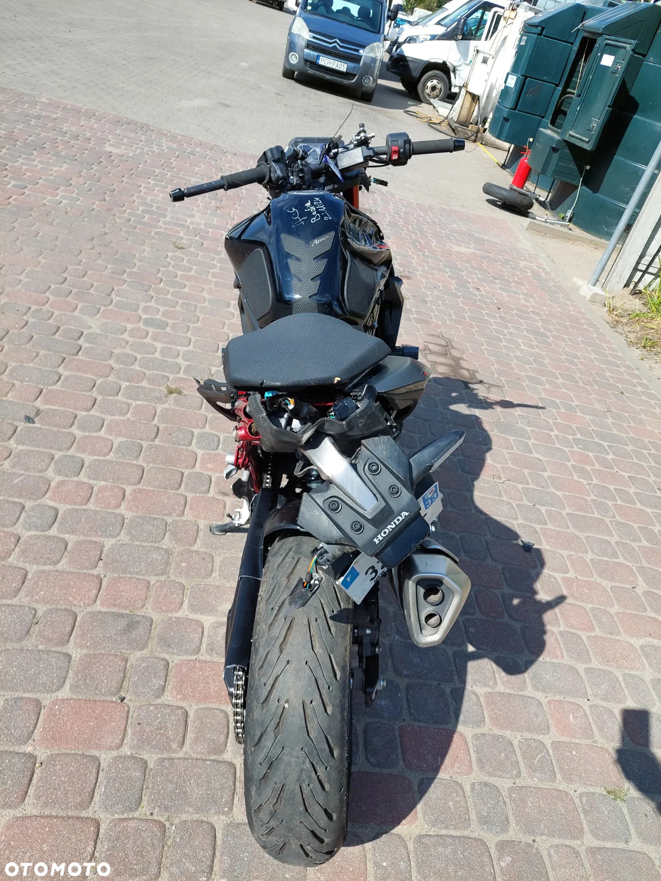 Honda Hornet - 17