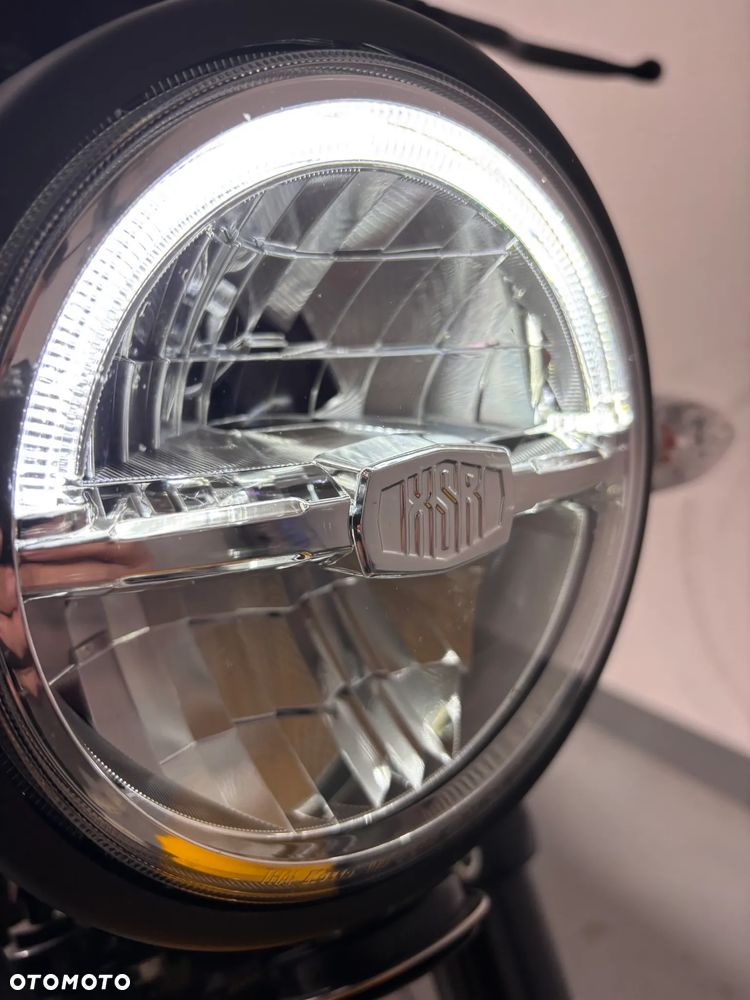 Yamaha XSR - 15