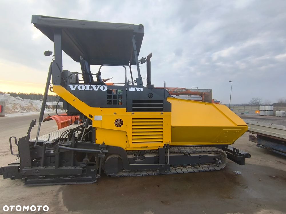 Volvo TITAN 7820 - 2