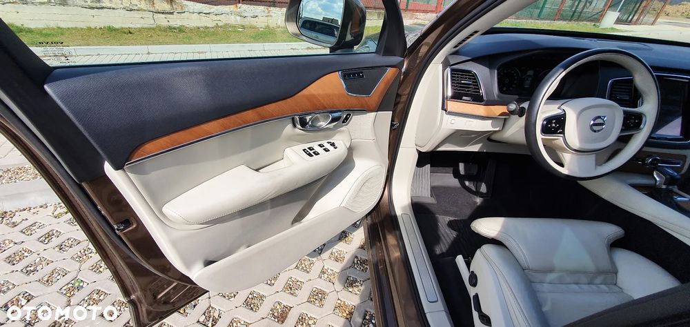 Volvo XC 90 D5 AWD Inscription - 16