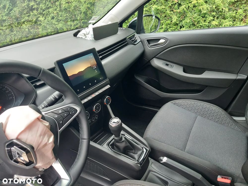 Renault Clio TCe 90 EVOLUTION - 9