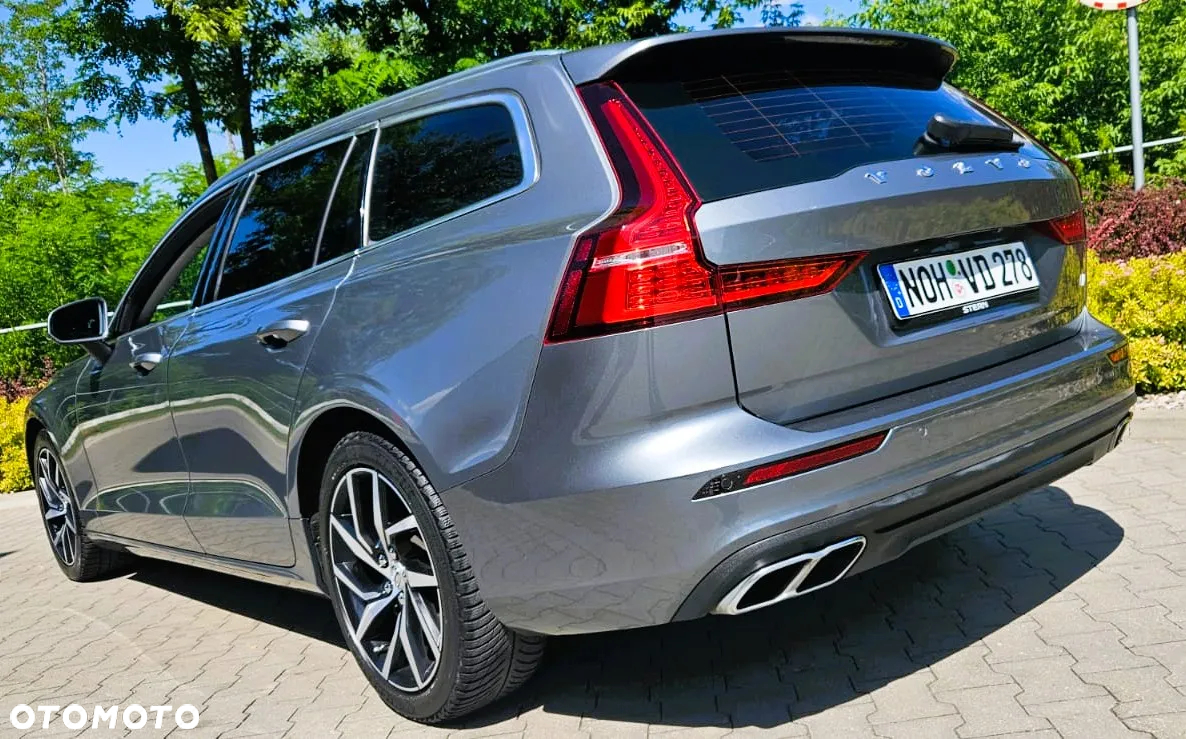 Volvo V60 T4 Geartronic Momentum Pro - 14