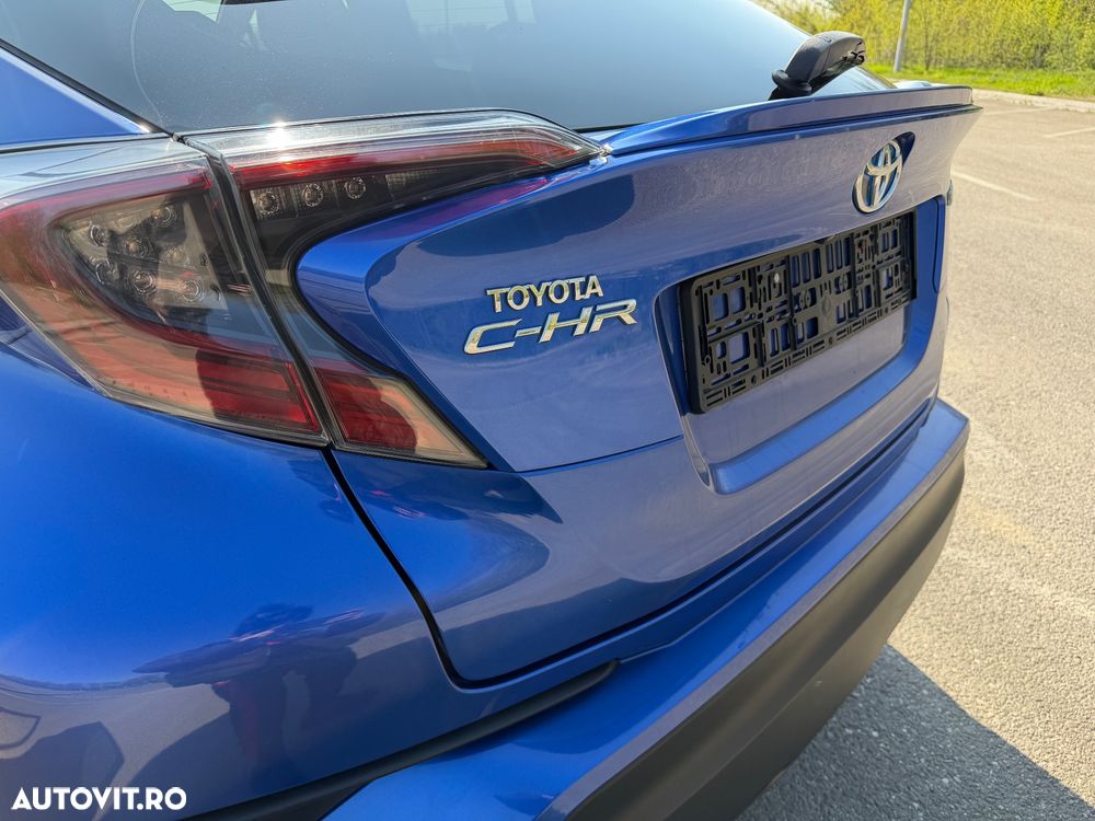 Toyota C-HR 1.8 HSD 4x2 CVT C-ult LED - 8