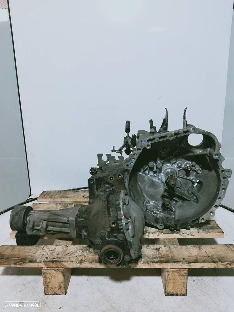 CAIXA VELOCIDADES TOYOTA RAV 4 II 2000 - - 4