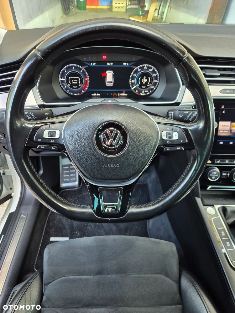 Volkswagen Passat Variant 2.0 TDI BMT Highline - 21