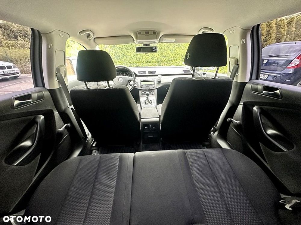 Volkswagen Passat Variant - 11