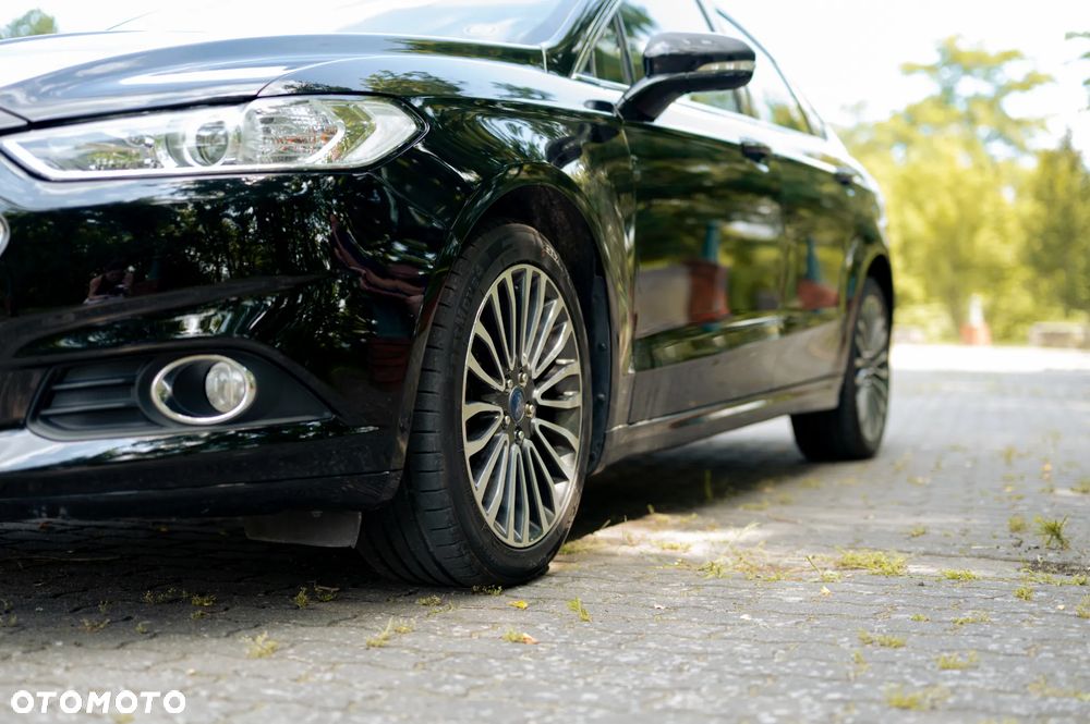 Ford Fusion 2.0 EcoBoost Titanium - 8