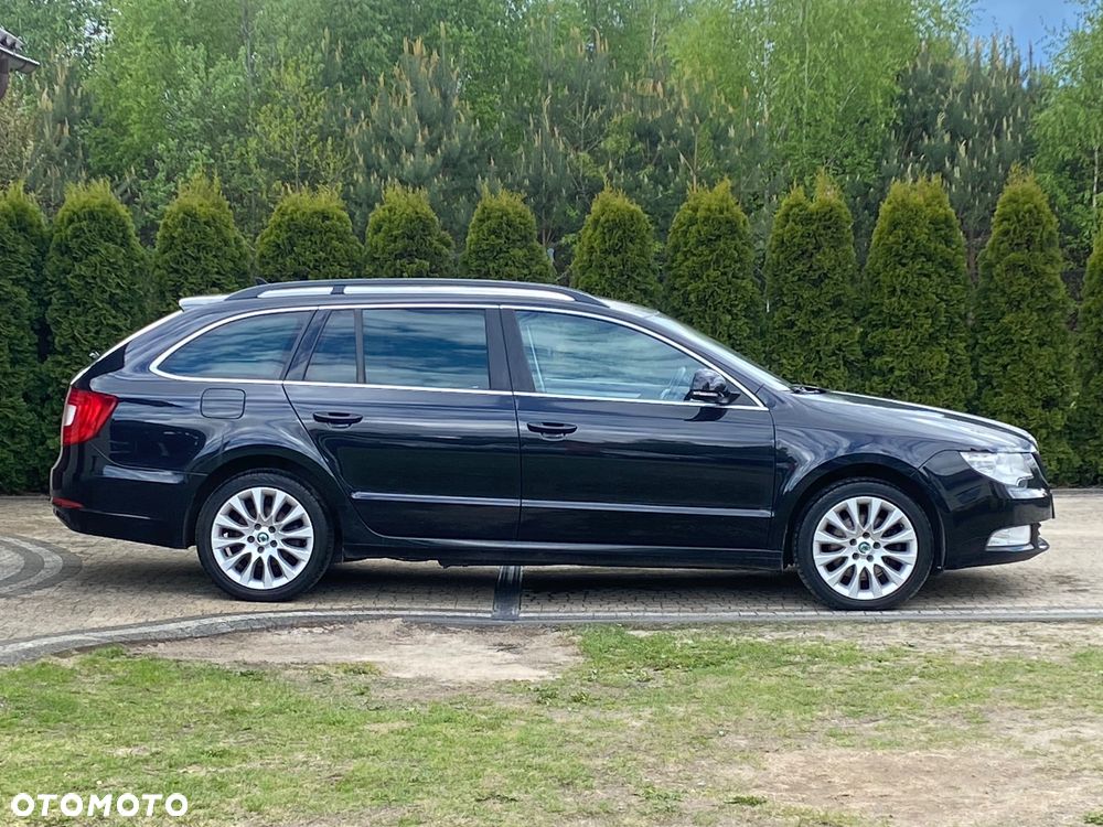 Skoda Superb 2.0 TDI DSG Exclusive - 4
