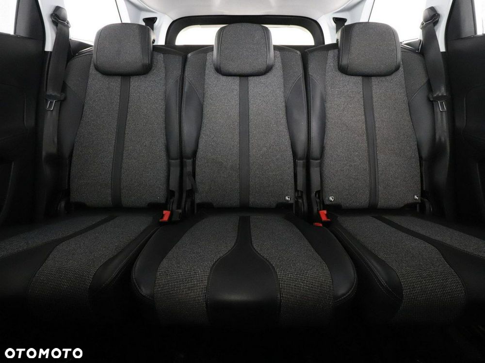 Peugeot 5008 1.5 BlueHDi Allure S&S - 19