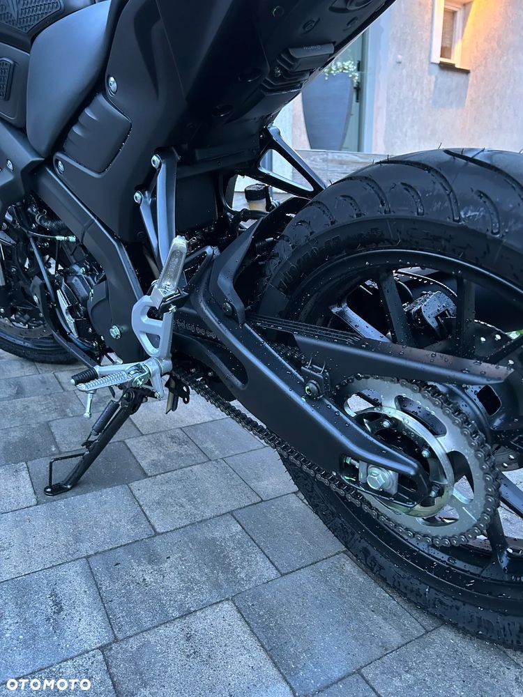 Yamaha MT - 9