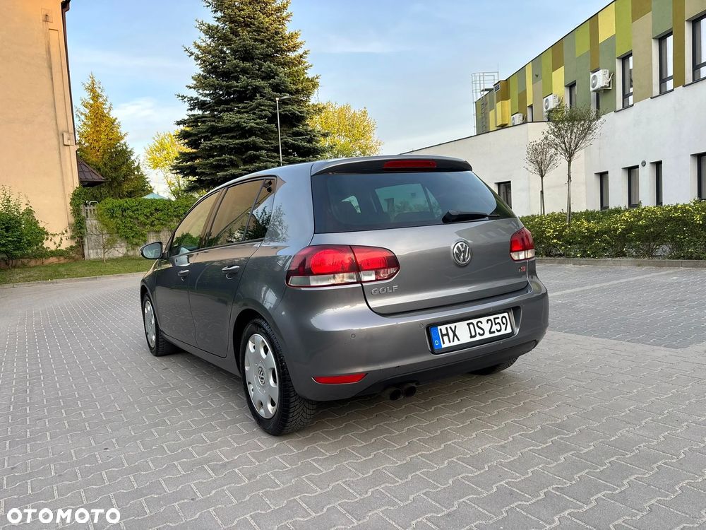 Volkswagen Golf - 5