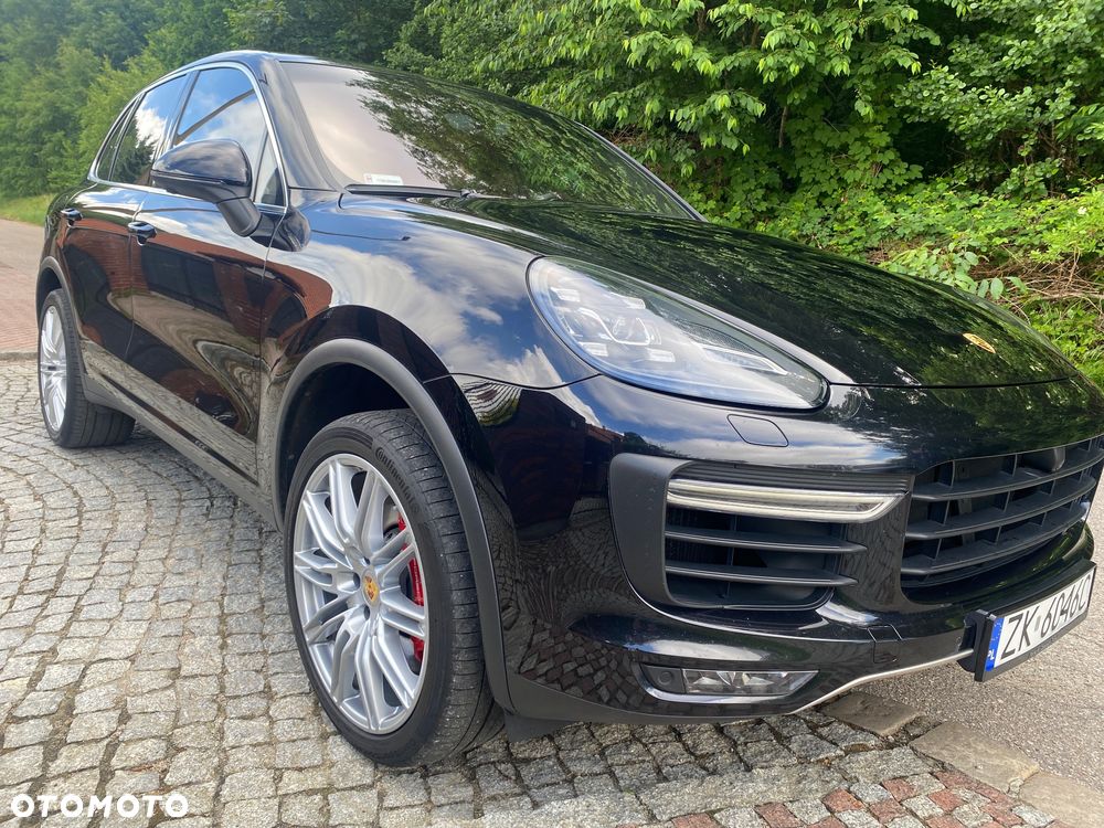 Porsche Cayenne Turbo - 6