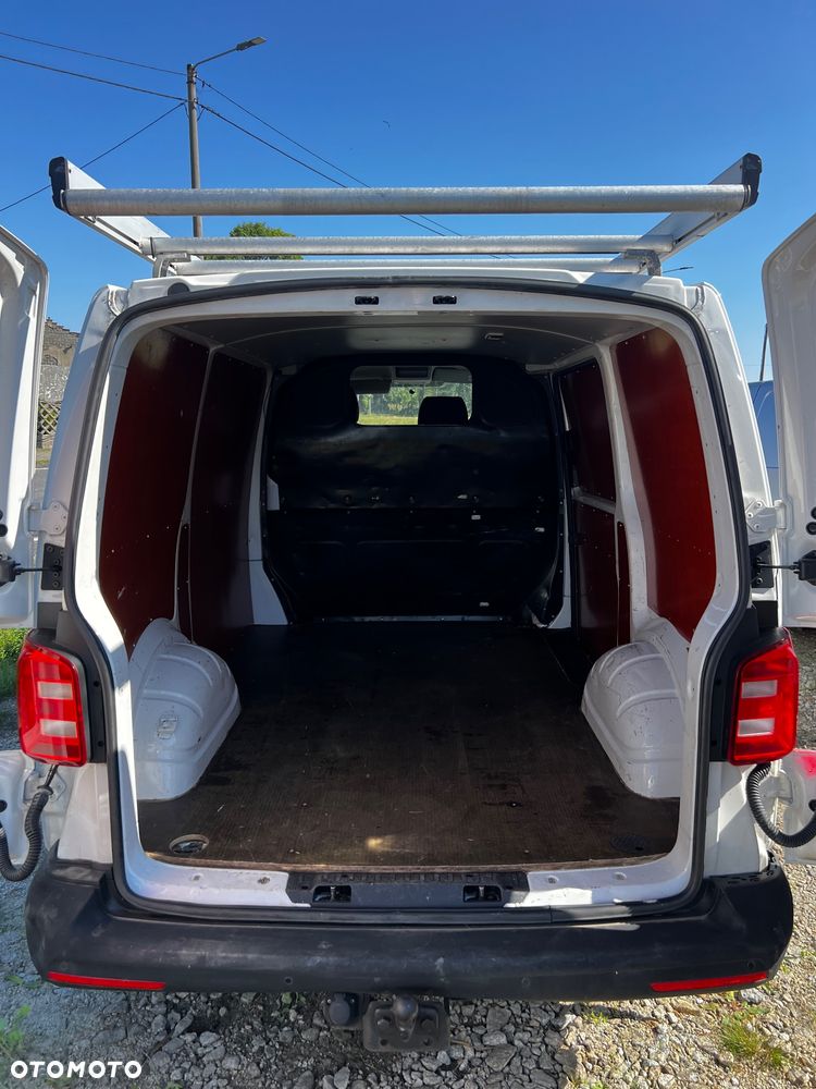 Volkswagen Transporter - 16