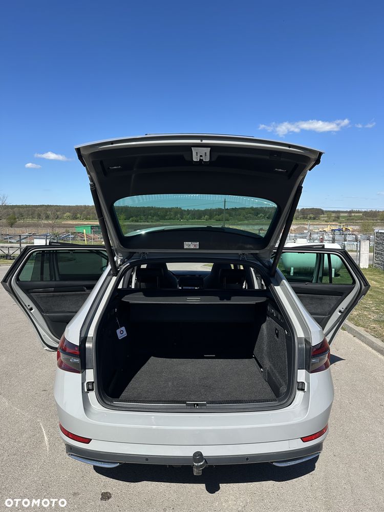 Skoda Superb 2.0 TDI SCR 4x4 Sportline DSG - 9
