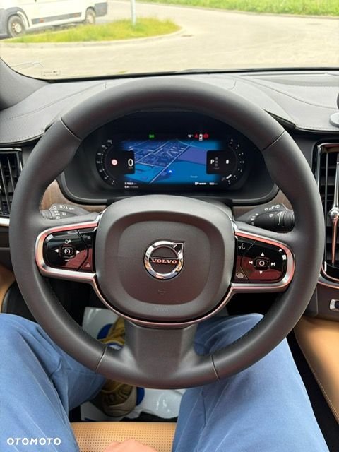 Volvo V90 Cross Country B4 D AWD Plus - 24