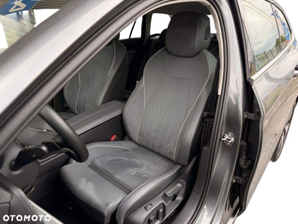 Volkswagen Passat - 24
