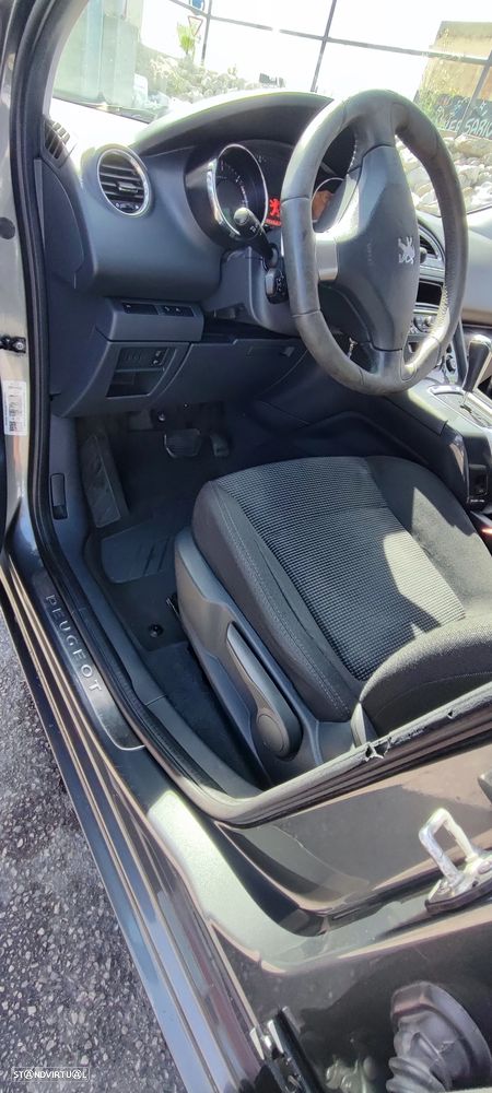 Peugeot 5008 1.6 HDi Executive CMP6 - 14