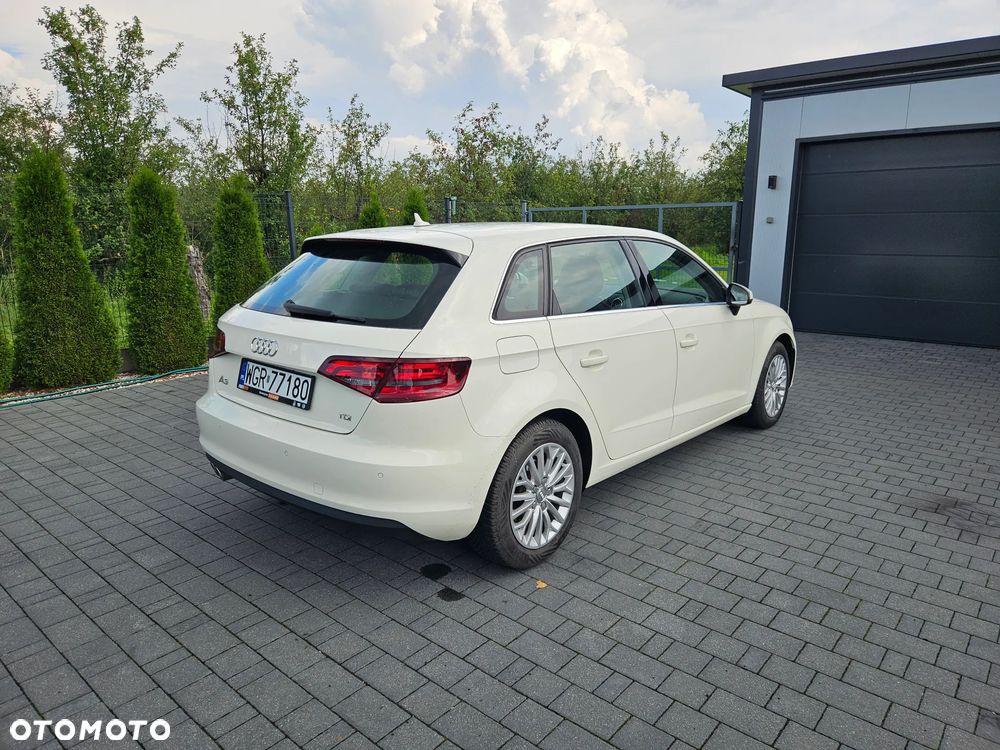 Audi A3 Sportback 2.0 TDI S tronic - 7