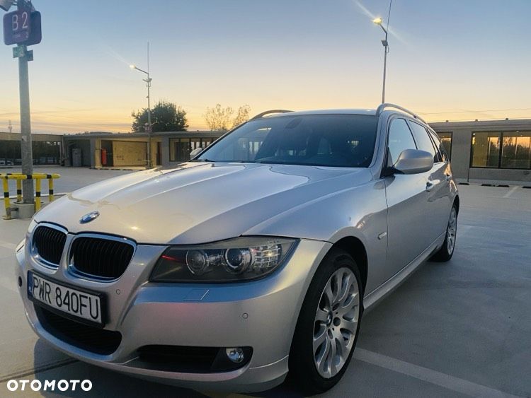 BMW Seria 3 320d xDrive DPF - 14