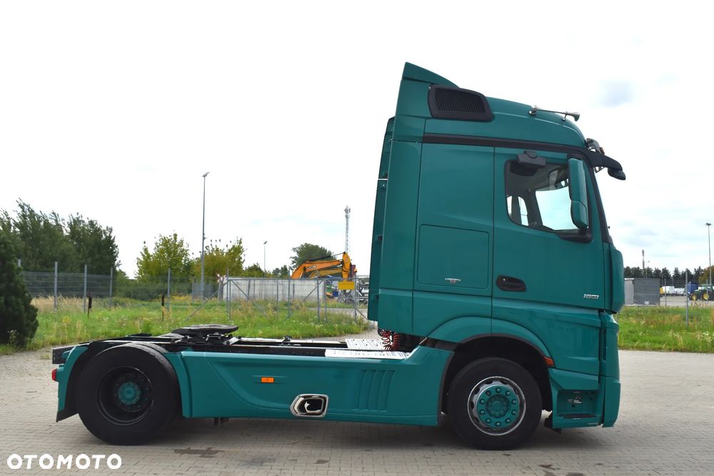 Mercedes-Benz Actros 1851 - 8