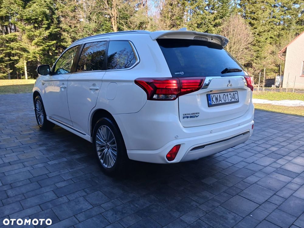 Mitsubishi Outlander 2.4 4WD Diamant+ - 8