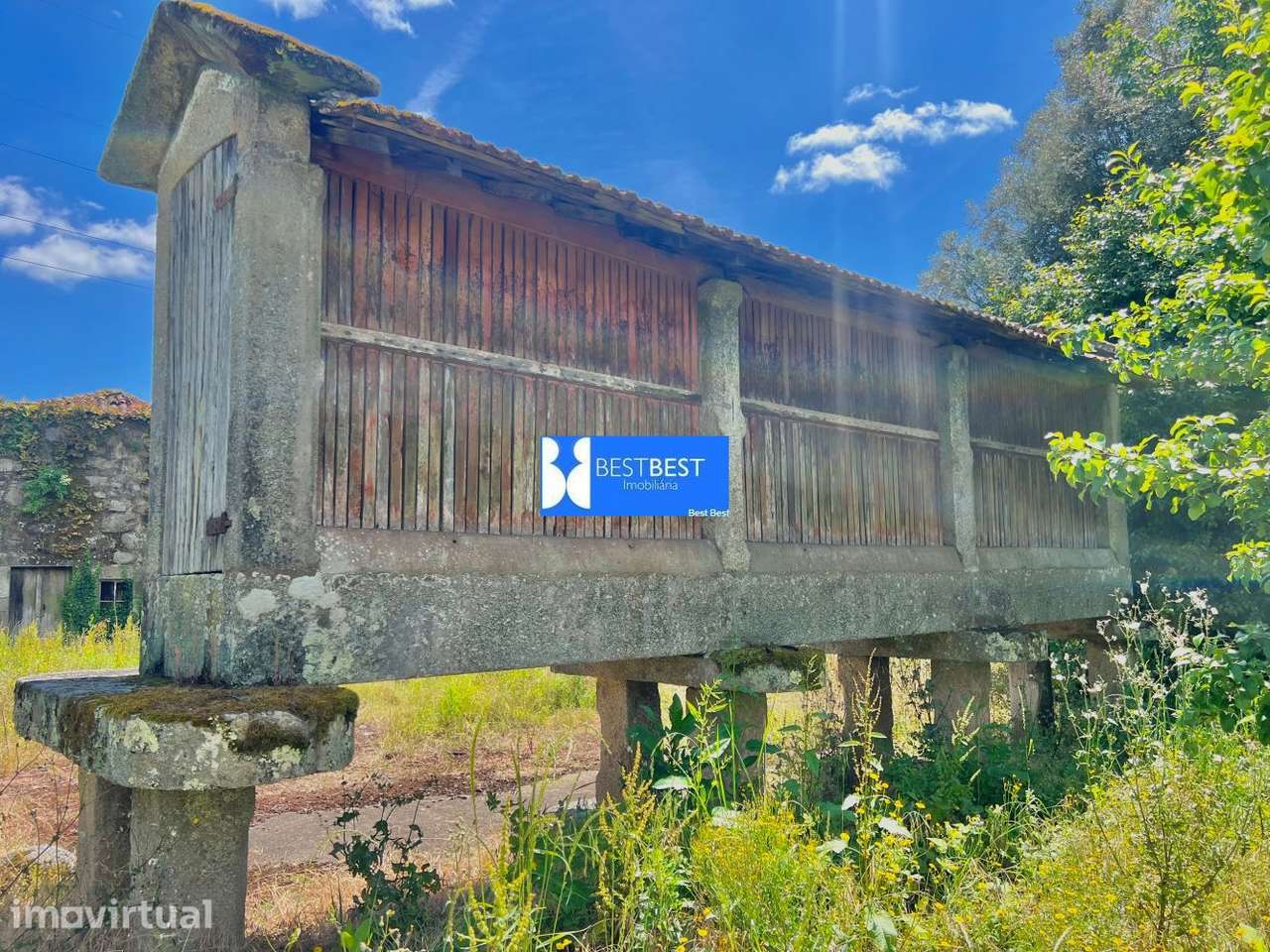QUINTA COM PROJETO APROVADO EM CRESPOS, BRAGA - Grande imagem: 2/20