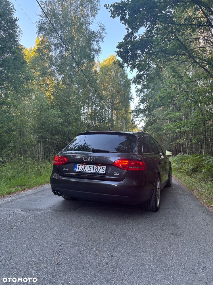 Audi A4 Avant 2.0 TDI DPF quattro - 4