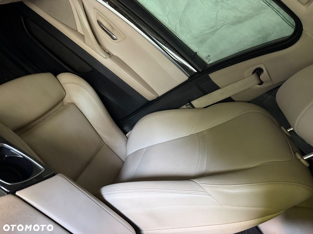 BMW Seria 5 520d Luxury Line - 7
