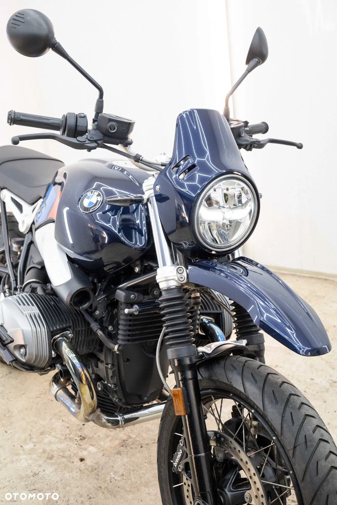 BMW R - 11