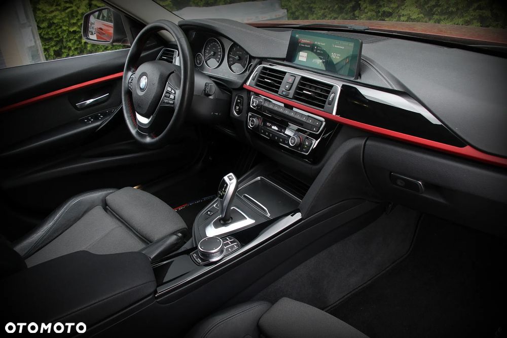 BMW Seria 3 330i xDrive Sport Line Sport - 16