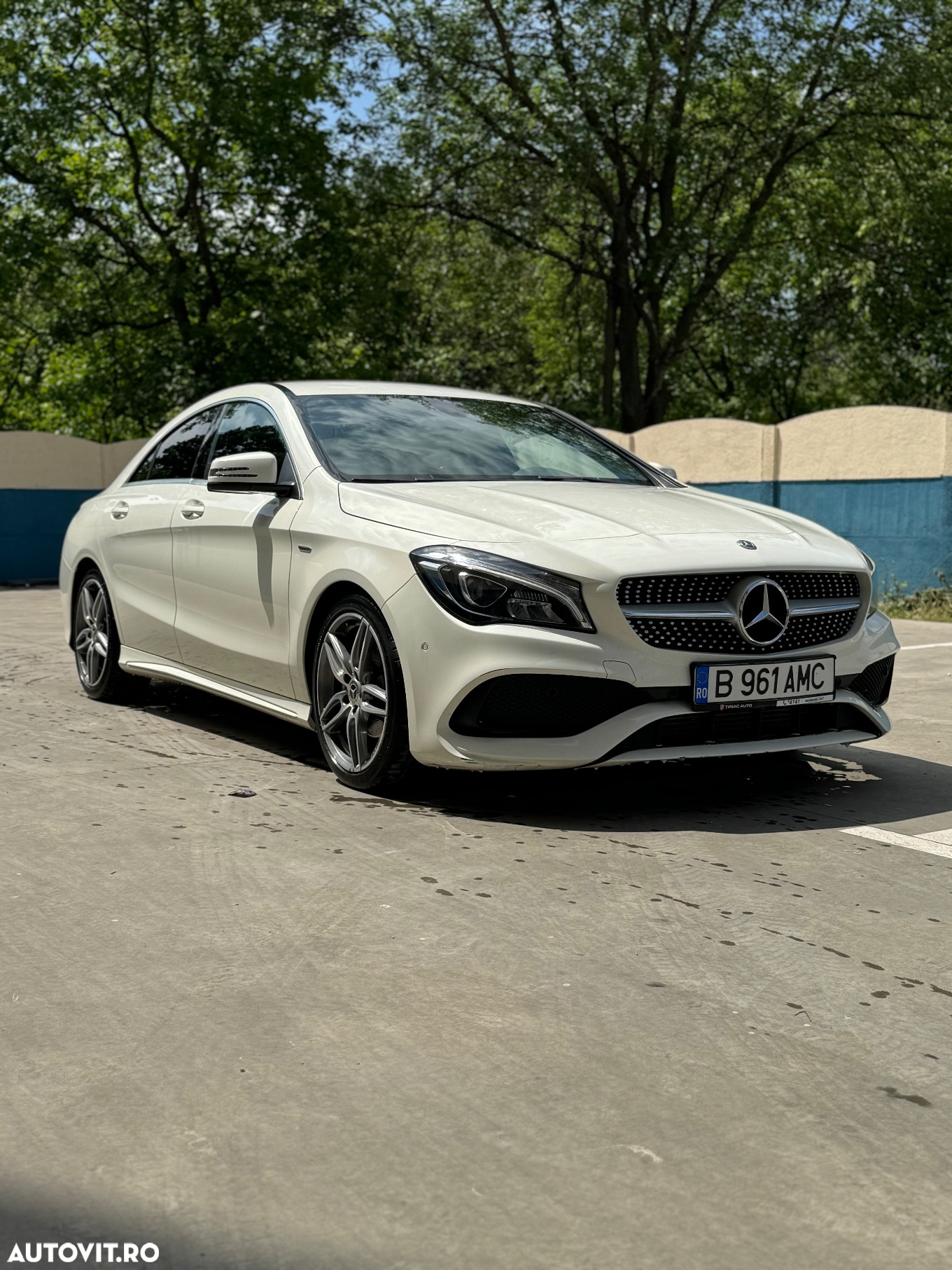 Mercedes-Benz CLA 200 7G-DCT AMG Line - 10