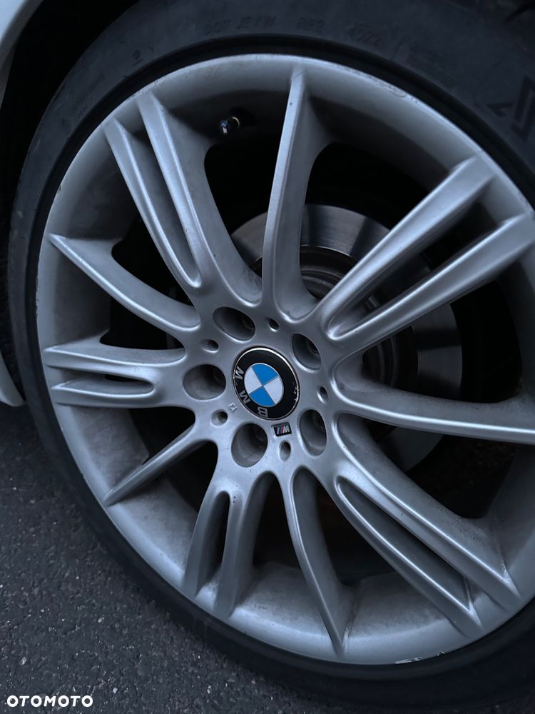 BMW Seria 3 325i Edition Sport - 13