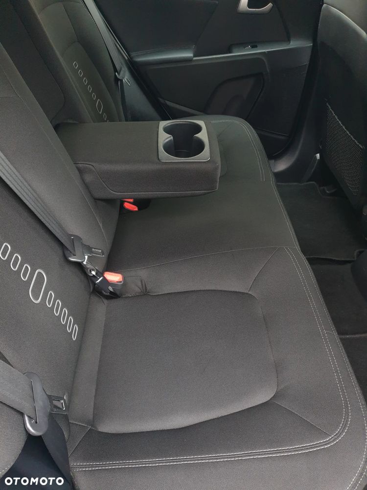 Kia Sportage 1.6 GDI Business Line L 2WD - 36