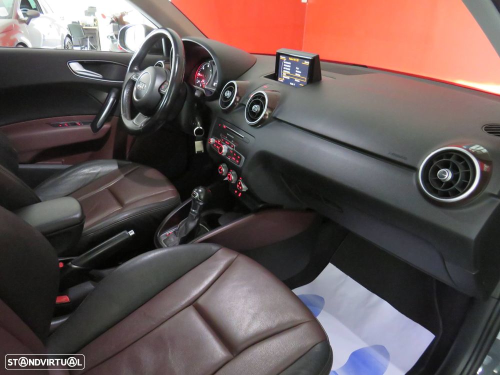 Audi A1 Sportback 1.6 TDI S tronic - 21