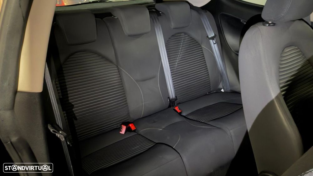 Alfa Romeo MiTo 1.3 JTD Distinctive - 16