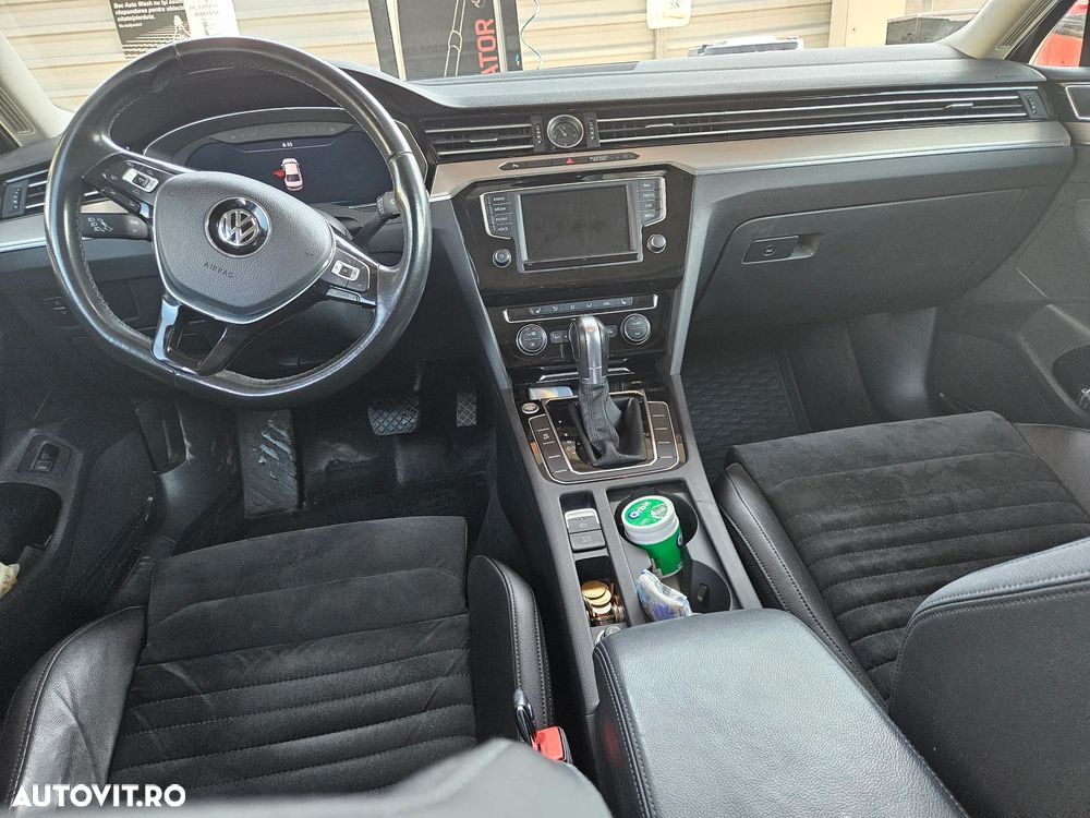Volkswagen Passat 2.0 TDI DSG Highline - 5