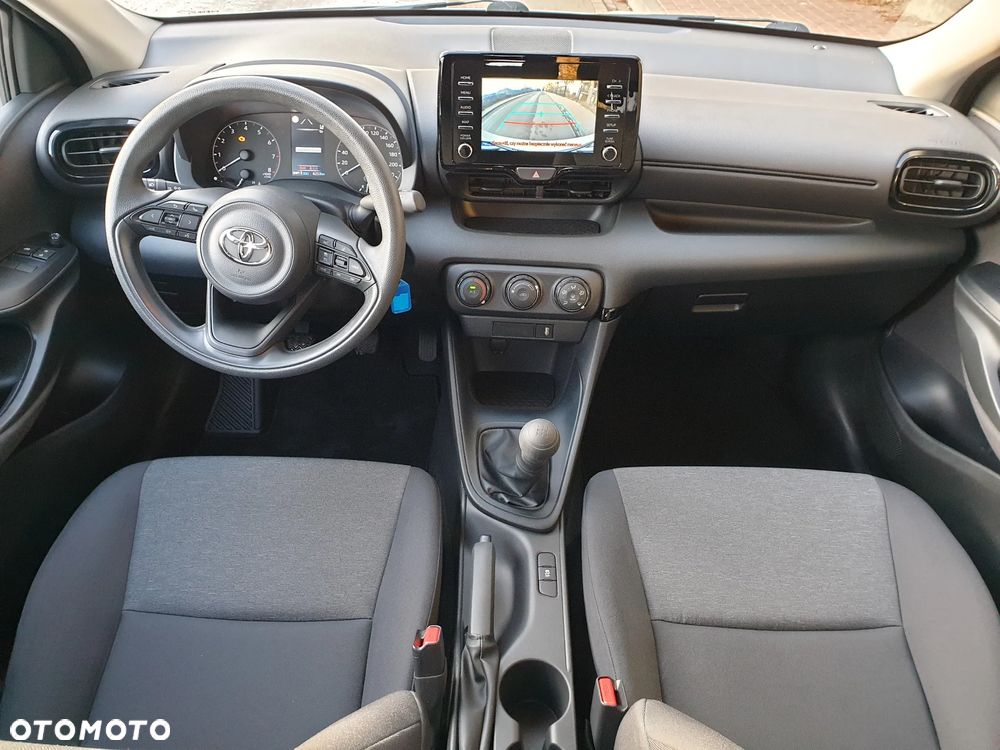 Toyota Yaris - 4