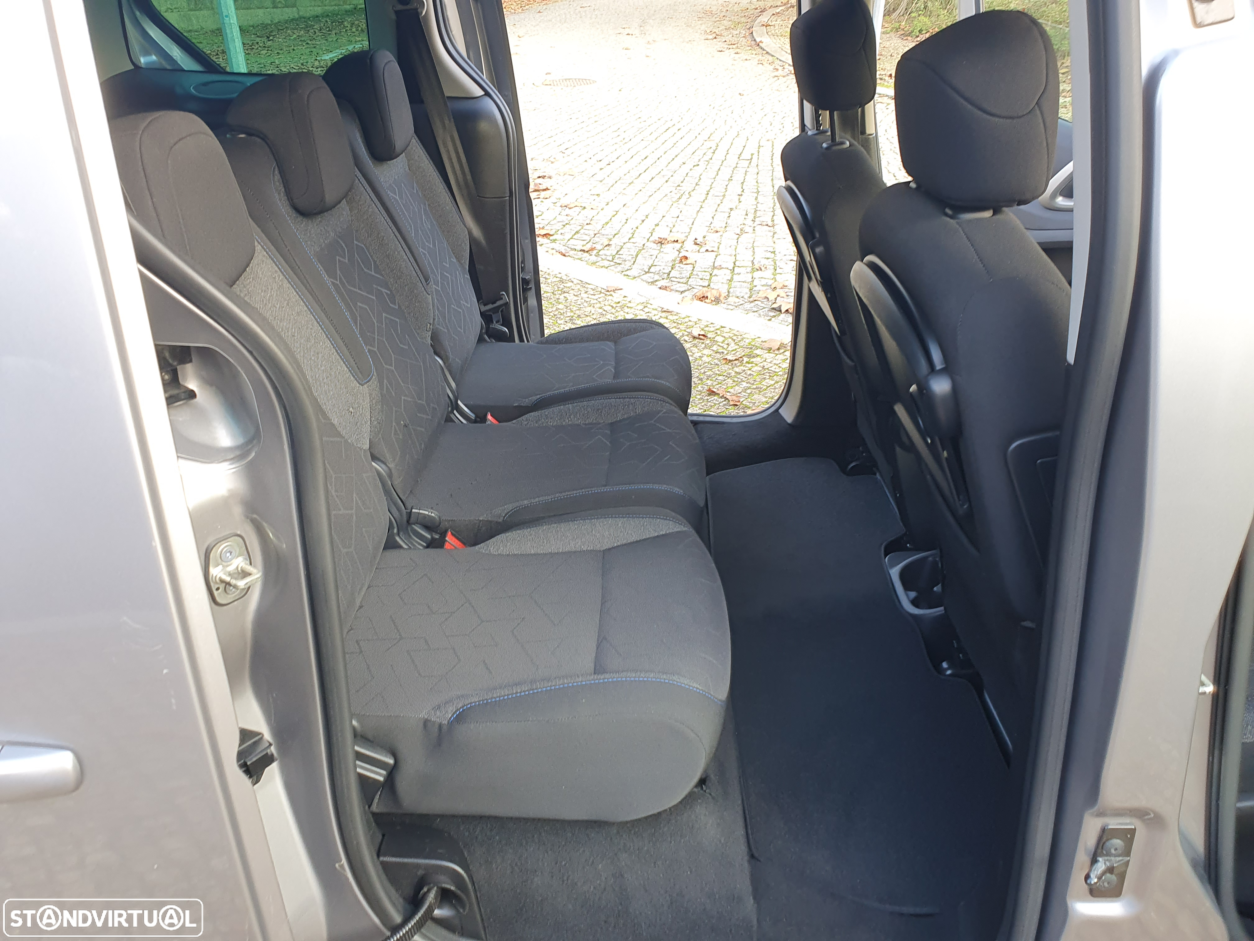 Peugeot Partner Tepee HDi FAP 110 Premium - 25