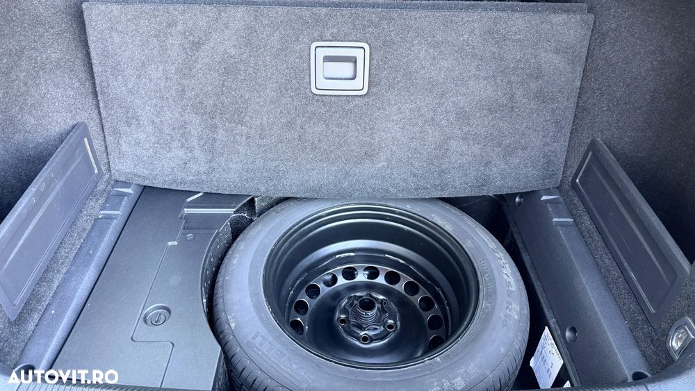 Volkswagen Passat Variant 2.0 TDI BlueMotion Technology DPF Comfortline - 16