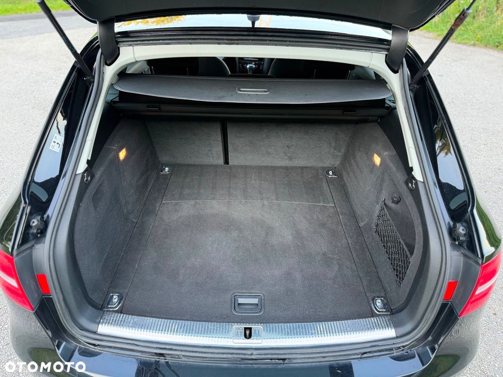 Audi A4 Avant 2.0 TDI S tronic quattro - 9
