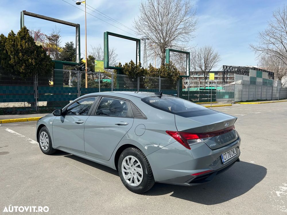 Hyundai Elantra 1.6 l 123 CP 6MT Classic - 5