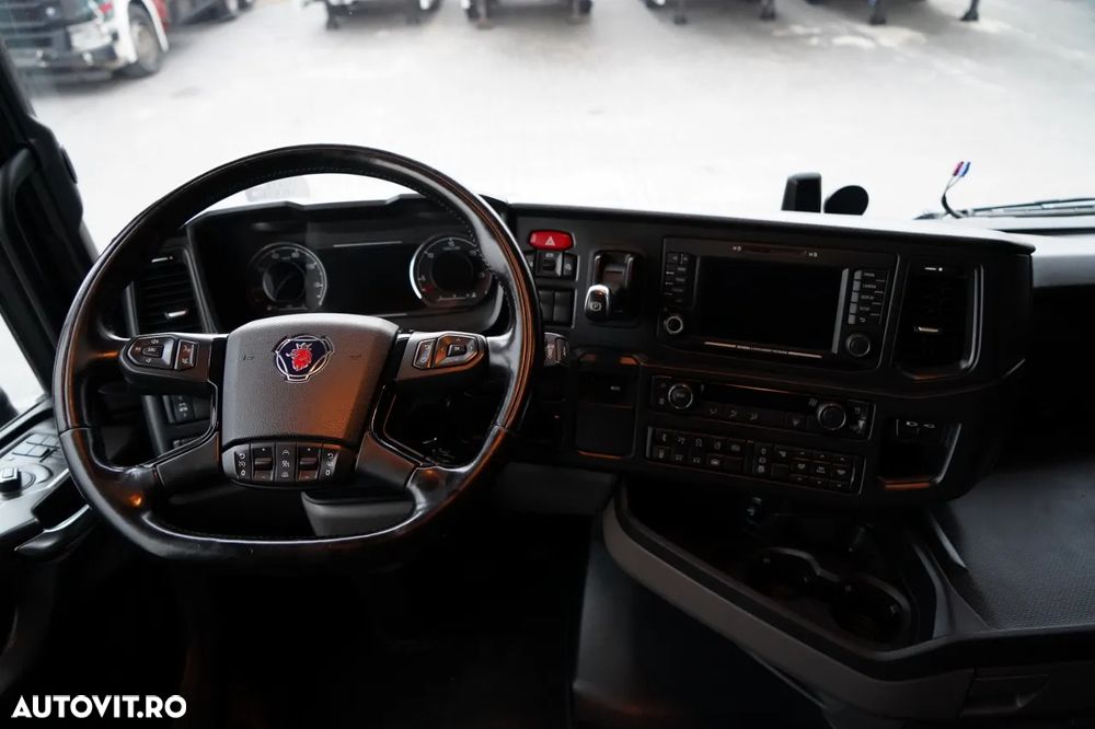Scania S 460 / CORTINĂ 8.1 M / 60 M3 / SOLO / 6X2 / PUNTE RIDICATĂ / PUNTE DIRECȚIE - 30