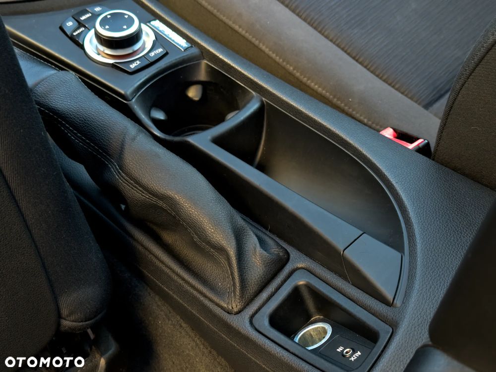 BMW Seria 1 120d DPF Edition Sport - 26