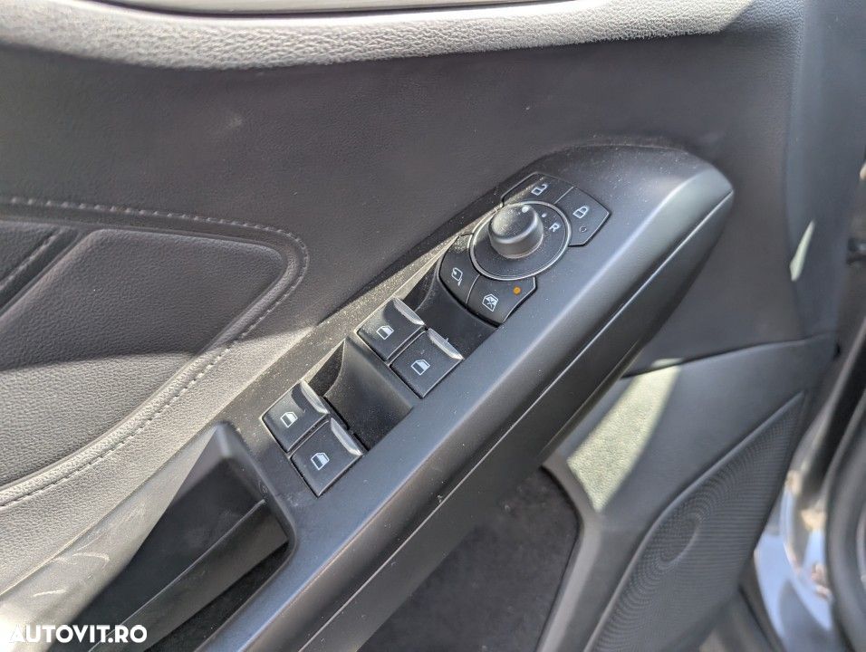 Ford Focus - 26